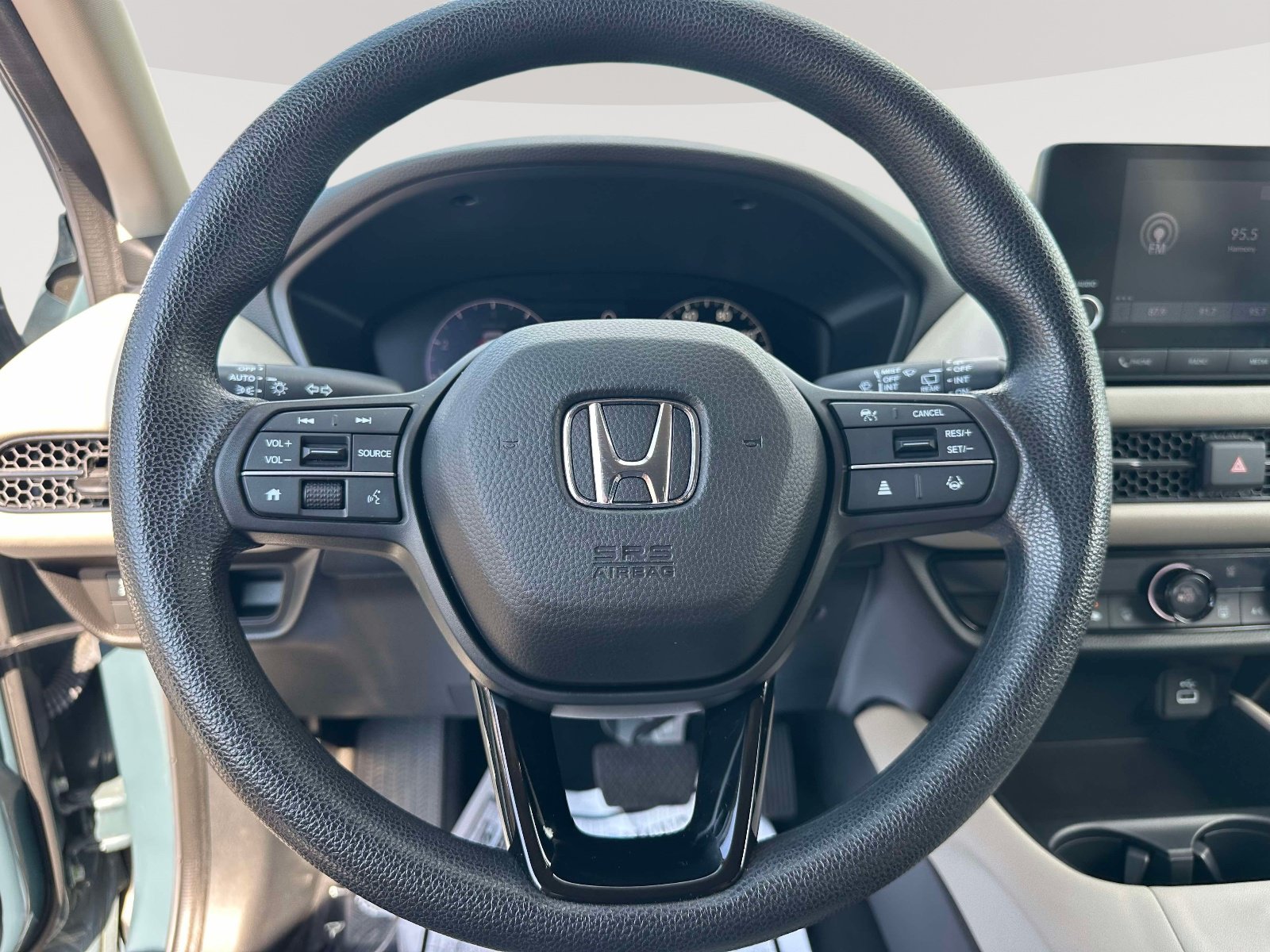Used 2023 Honda HR-V LX image 12