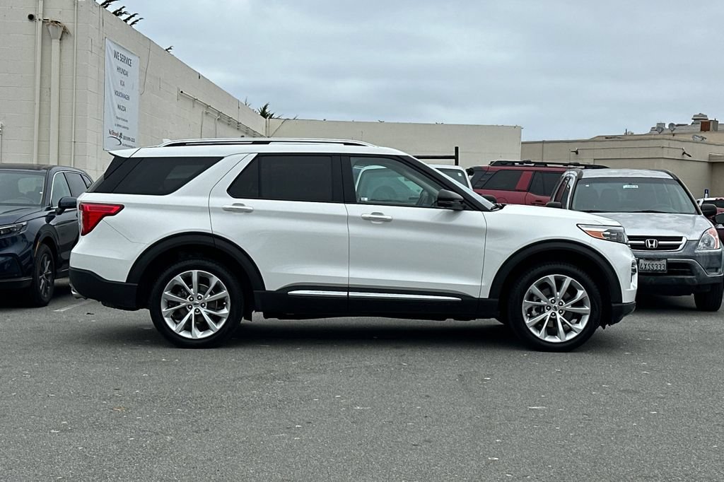 Certified 2023 Ford Explorer Platinum w/ Technology Package AWD/4WD image 2