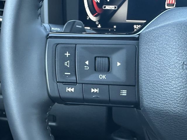 Certified 2025 Nissan Rogue SL image 26