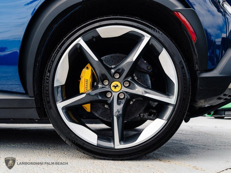 Used 2023 Ferrari Purosangue image 31