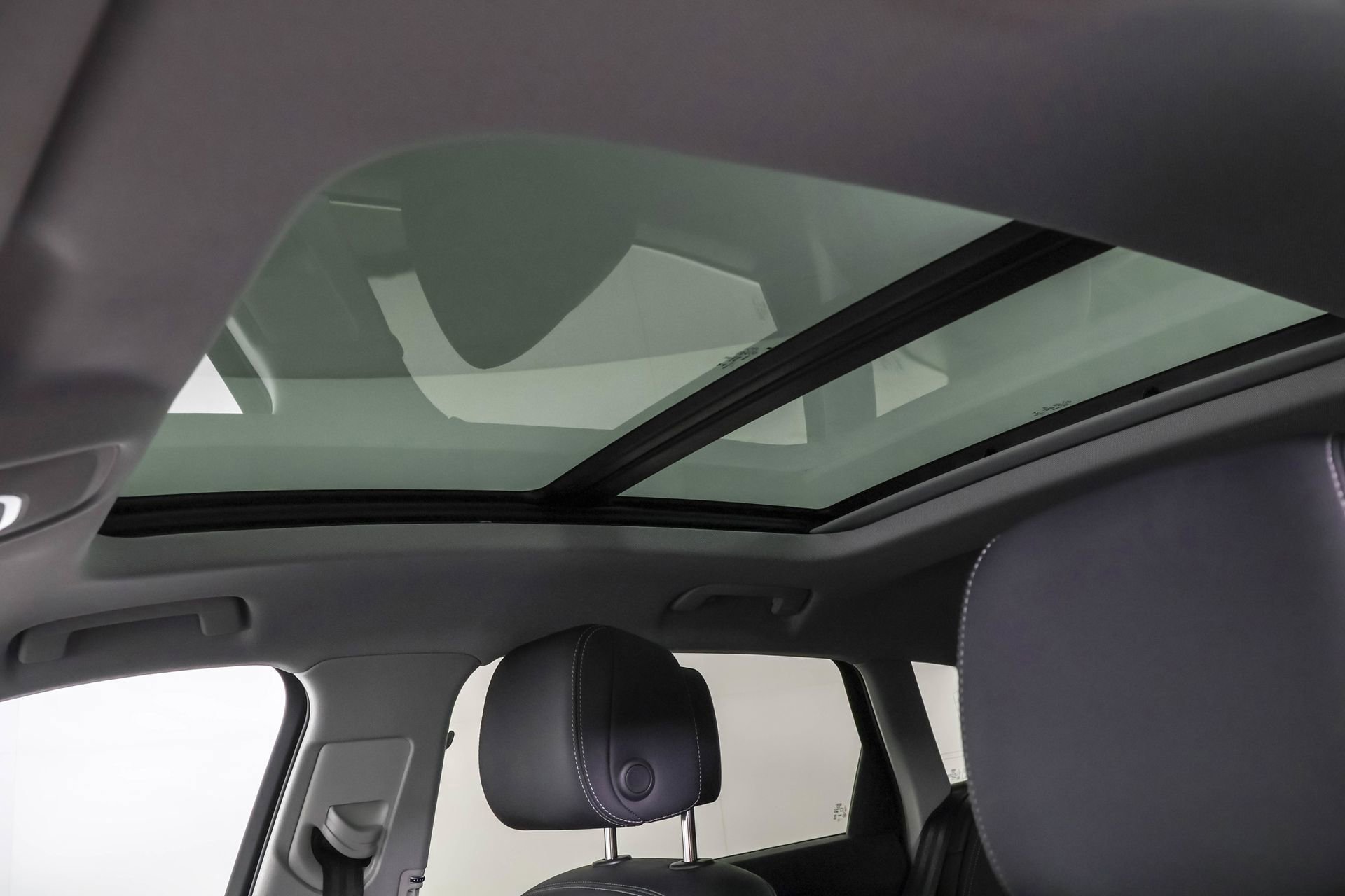 Used 2023 Audi e-tron Premium image 33