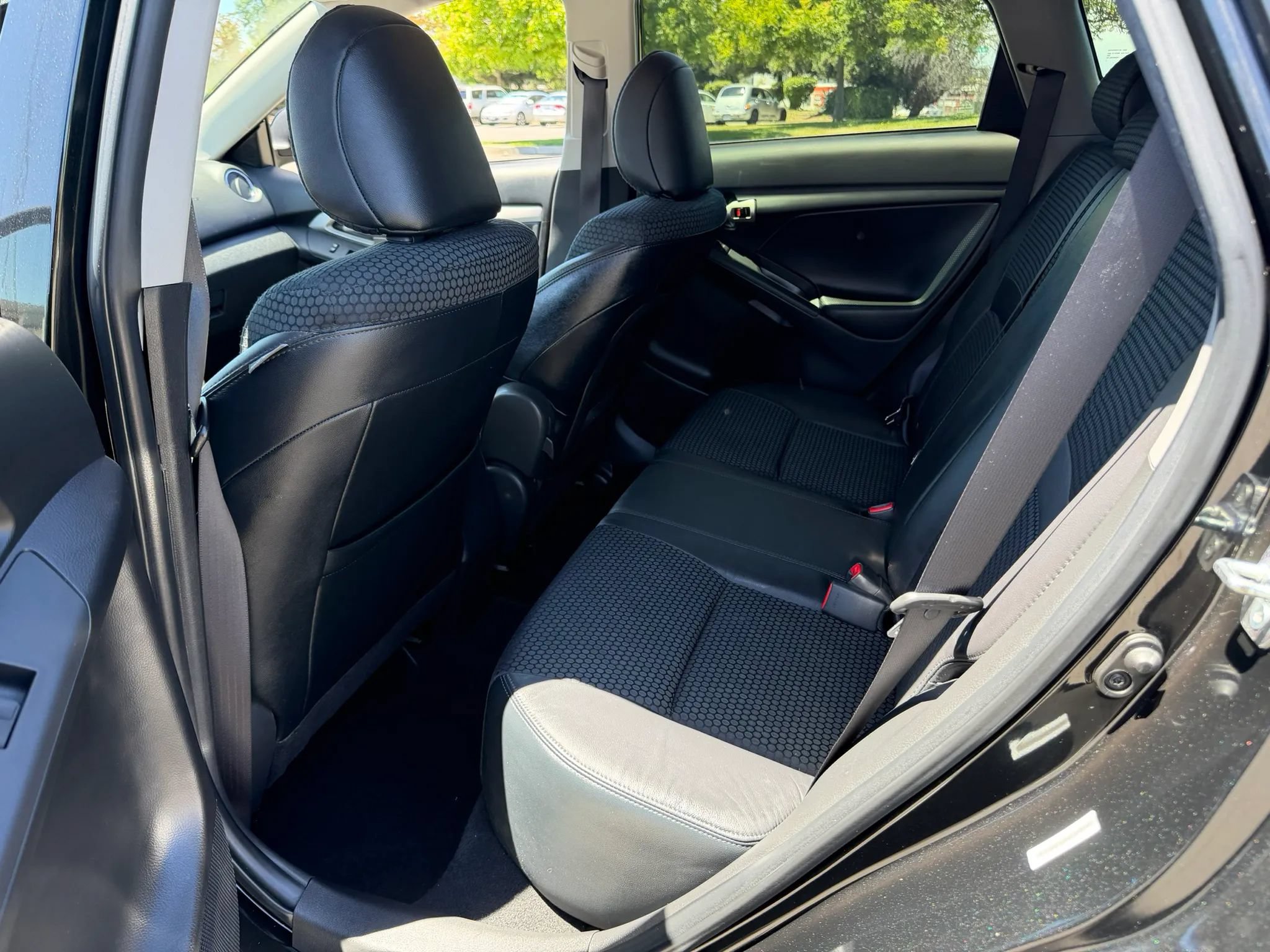 Used 2009 Pontiac Vibe GT FWD image 13