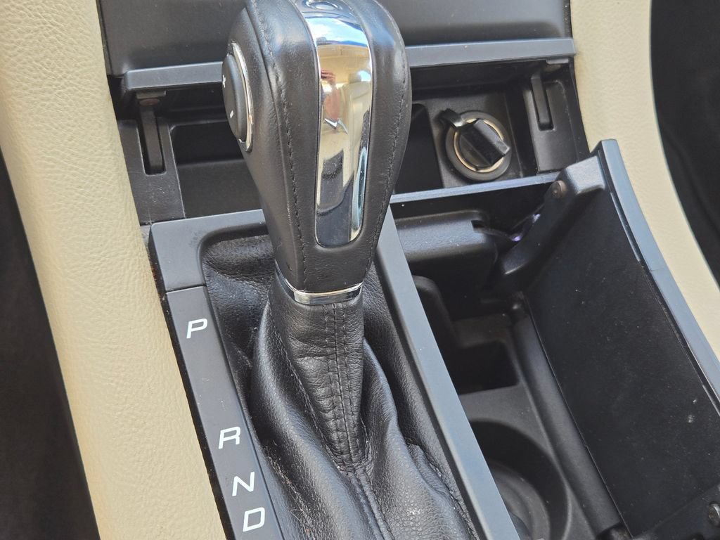 Used 2017 Ford Taurus SEL w/ Equipment Group 201A FWD image 18