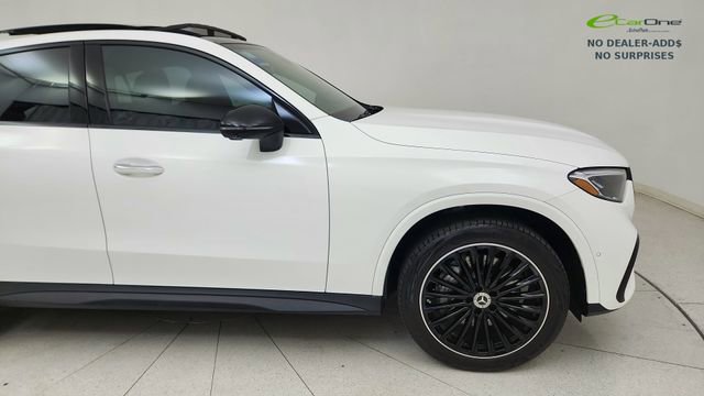 Used 2025 Mercedes-Benz GLC 300 4MATIC image 7