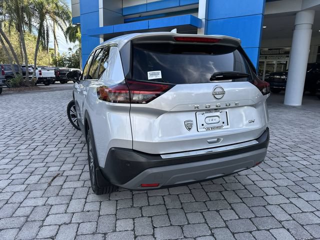 Used 2022 Nissan Rogue SV FWD image 12