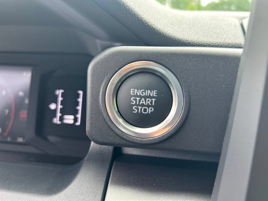 New 2026 Toyota 4Runner SR5 AWD/4WD image 24