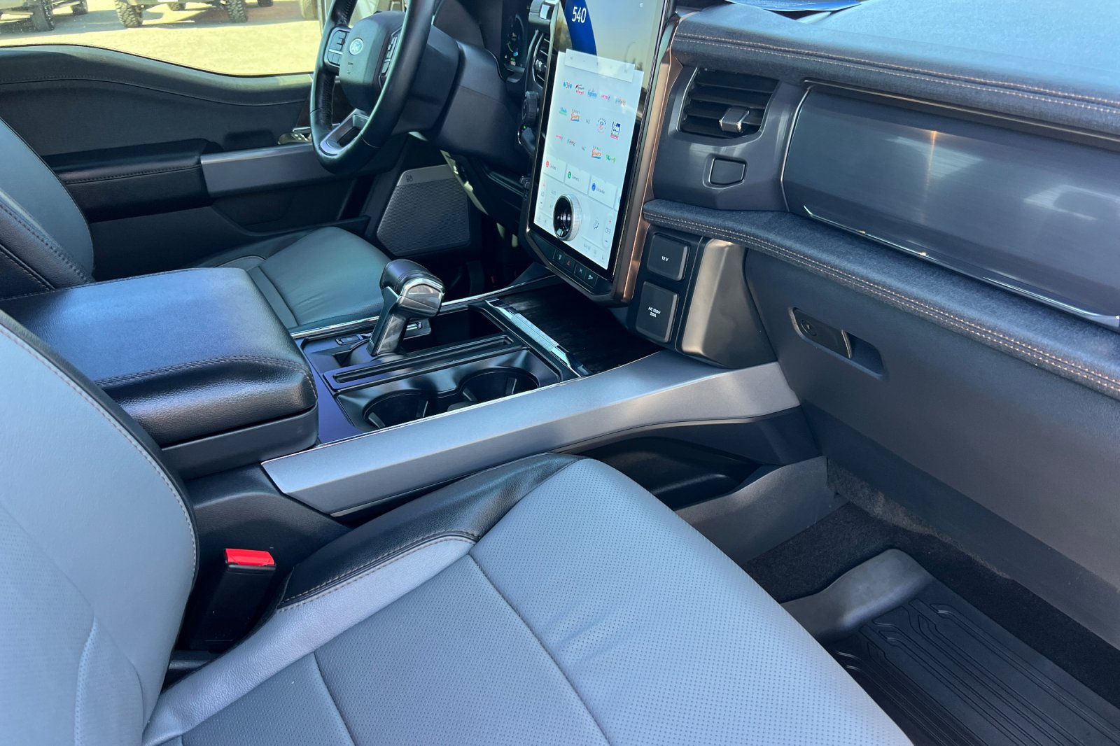 Certified 2023 Ford F150 Lightning Lariat w/ Equipment Group 511A High AWD/4WD image 17