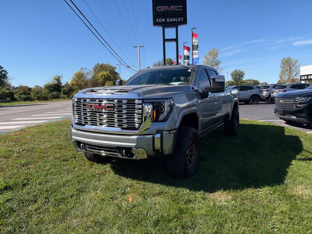 Used 2025 GMC Sierra 2500 Denali w/ Denali Reserve Package AWD/4WD image 13