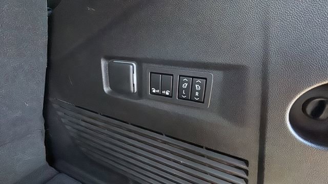 Certified 2023 Chevrolet Tahoe Z71 w/ Luxury Package image 39