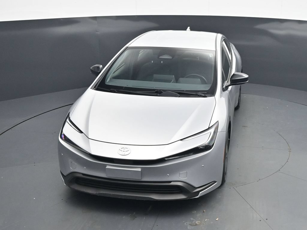Used 2025 Toyota Prius LE FWD image 15
