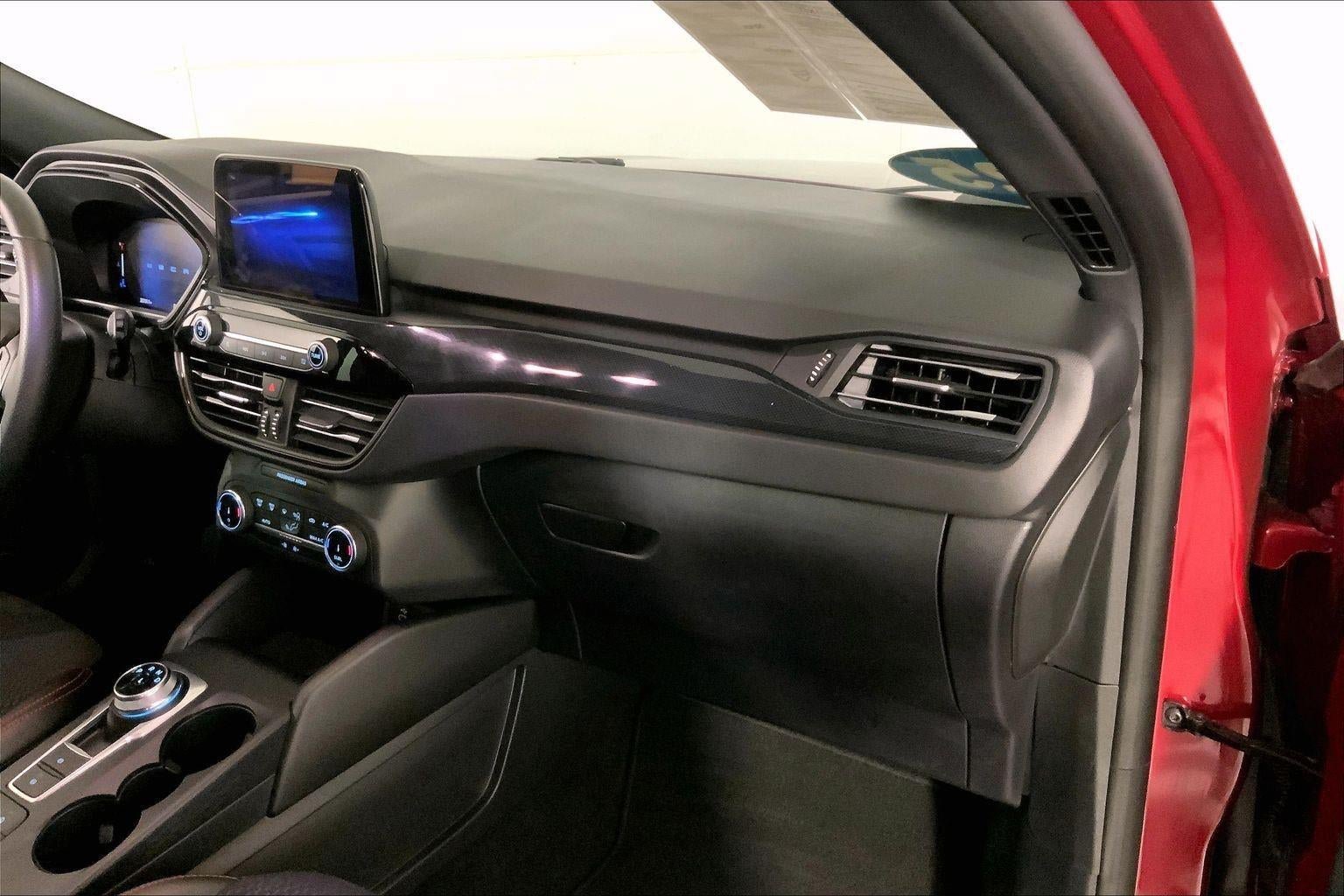 Used 2025 Ford Escape ST-Line FWD image 16