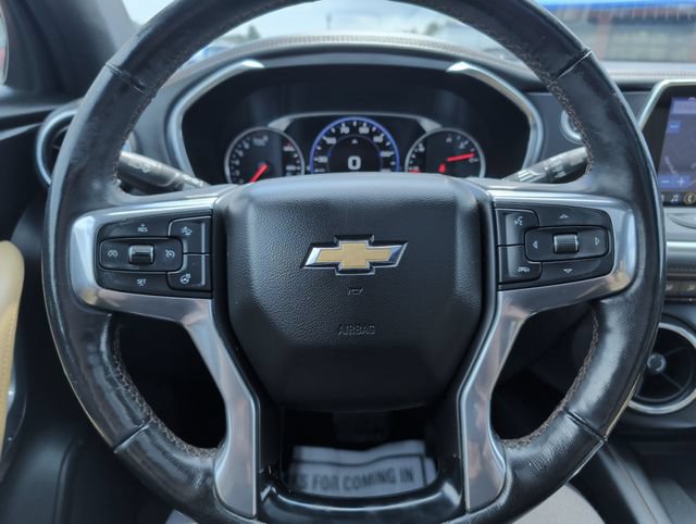 Used 2019 Chevrolet Blazer Premier w/ Sun and Wheels Package AWD/4WD image 17