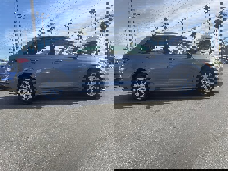 Used 2022 Toyota Corolla LE image 7