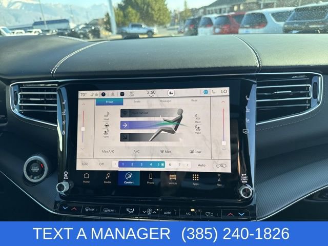 New 2026 Jeep Grand Wagoneer Summit image 13