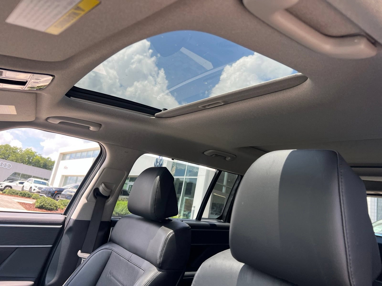 Used 2024 Hyundai Santa Fe Limited FWD image 30