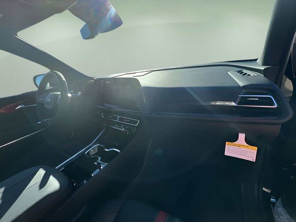 New 2026 Chevrolet Traverse RS w/ LPO, Floor Liner Package image 29
