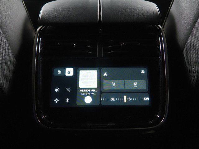Used 2024 Rivian R1S Adventure AWD/4WD image 25
