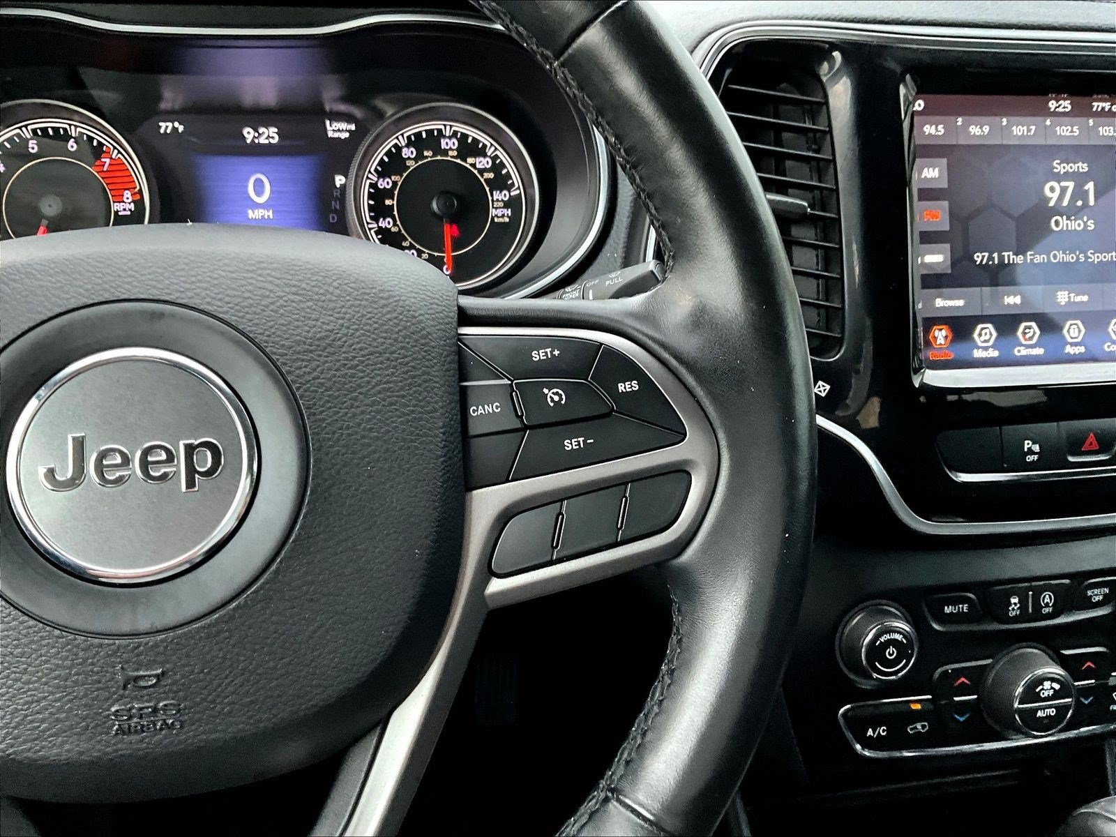 Used 2019 Jeep Cherokee Limited AWD/4WD image 12