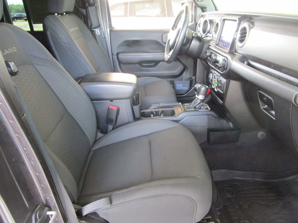 Used 2021 Jeep Gladiator Overland w/ Dual Top Group AWD/4WD image 33