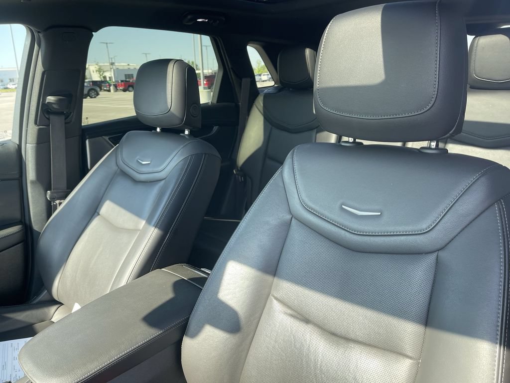 Used 2024 Cadillac XT5 Premium Luxury AWD/4WD image 17