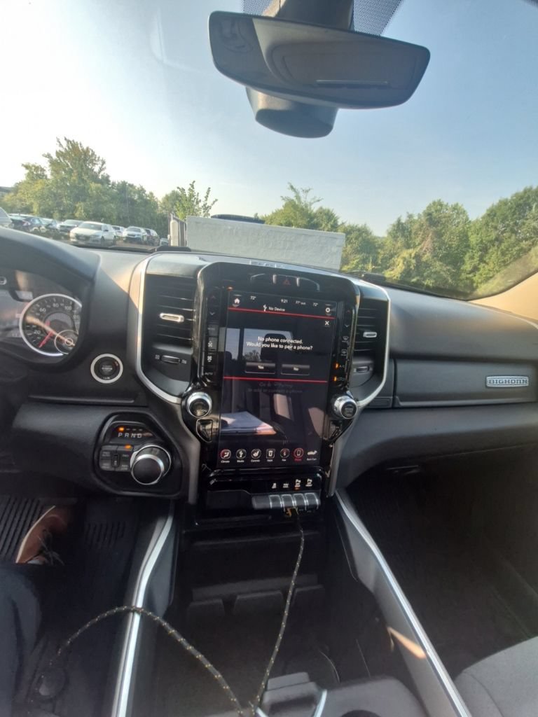 Used 2020 RAM 1500 Big Horn AWD/4WD image 9