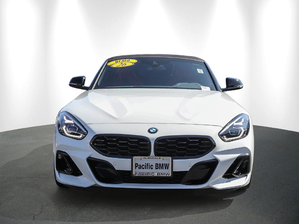 Used 2026 BMW Z4 sDrive30i w/ Dynamic Handling Package RWD image 2