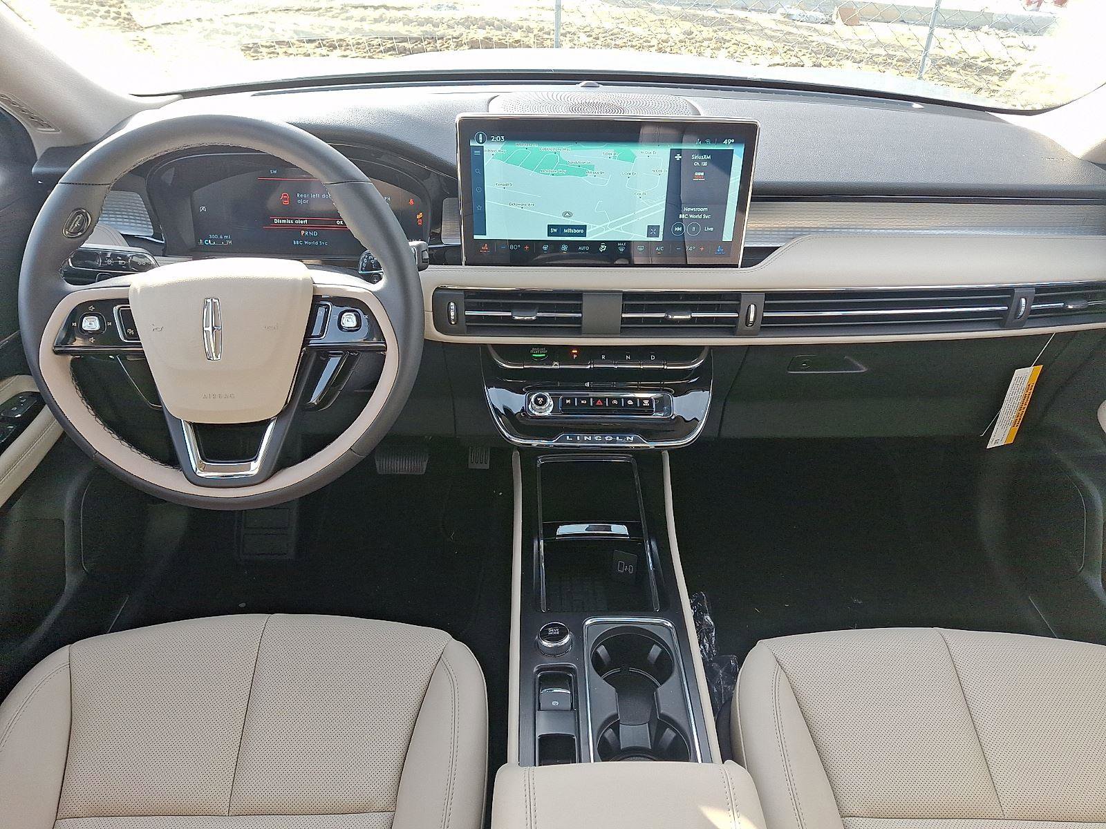 New 2026 Lincoln Corsair Premiere image 8