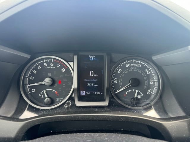 Used 2021 Toyota Tacoma TRD Sport image 19