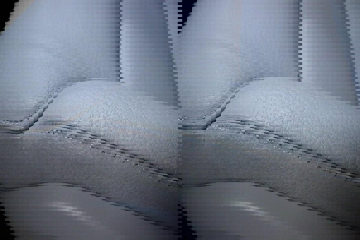 Used 2023 Volvo XC60 B5 Plus image 15