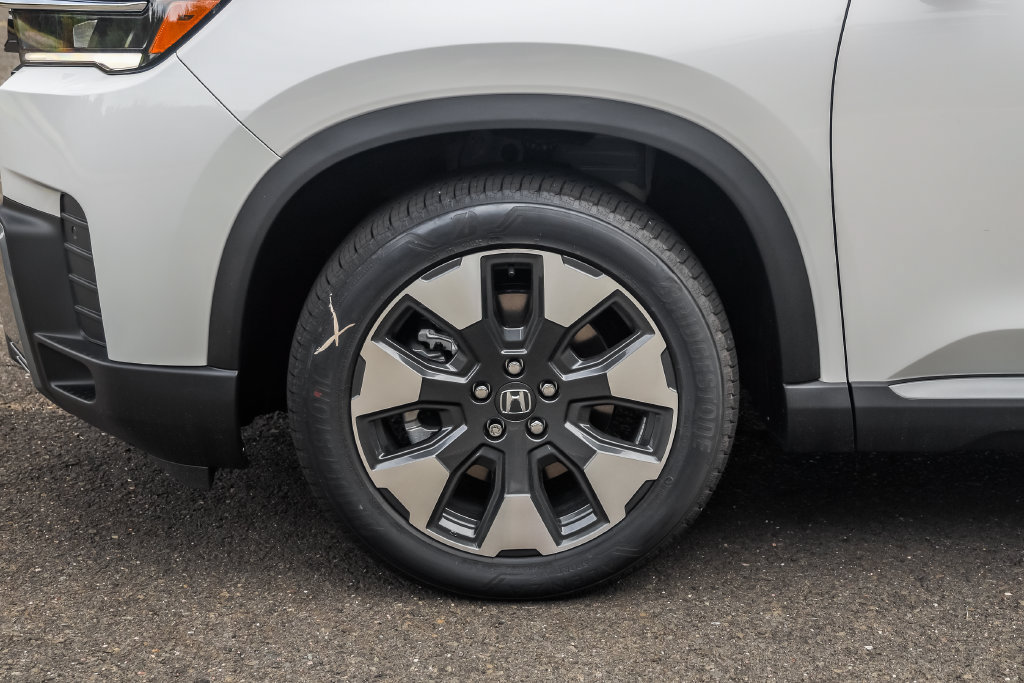 New 2026 Honda Pilot Elite image 8