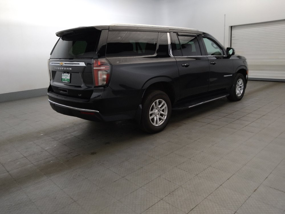 Used 2022 Chevrolet Suburban LT w/ Luxury Package AWD/4WD image 10