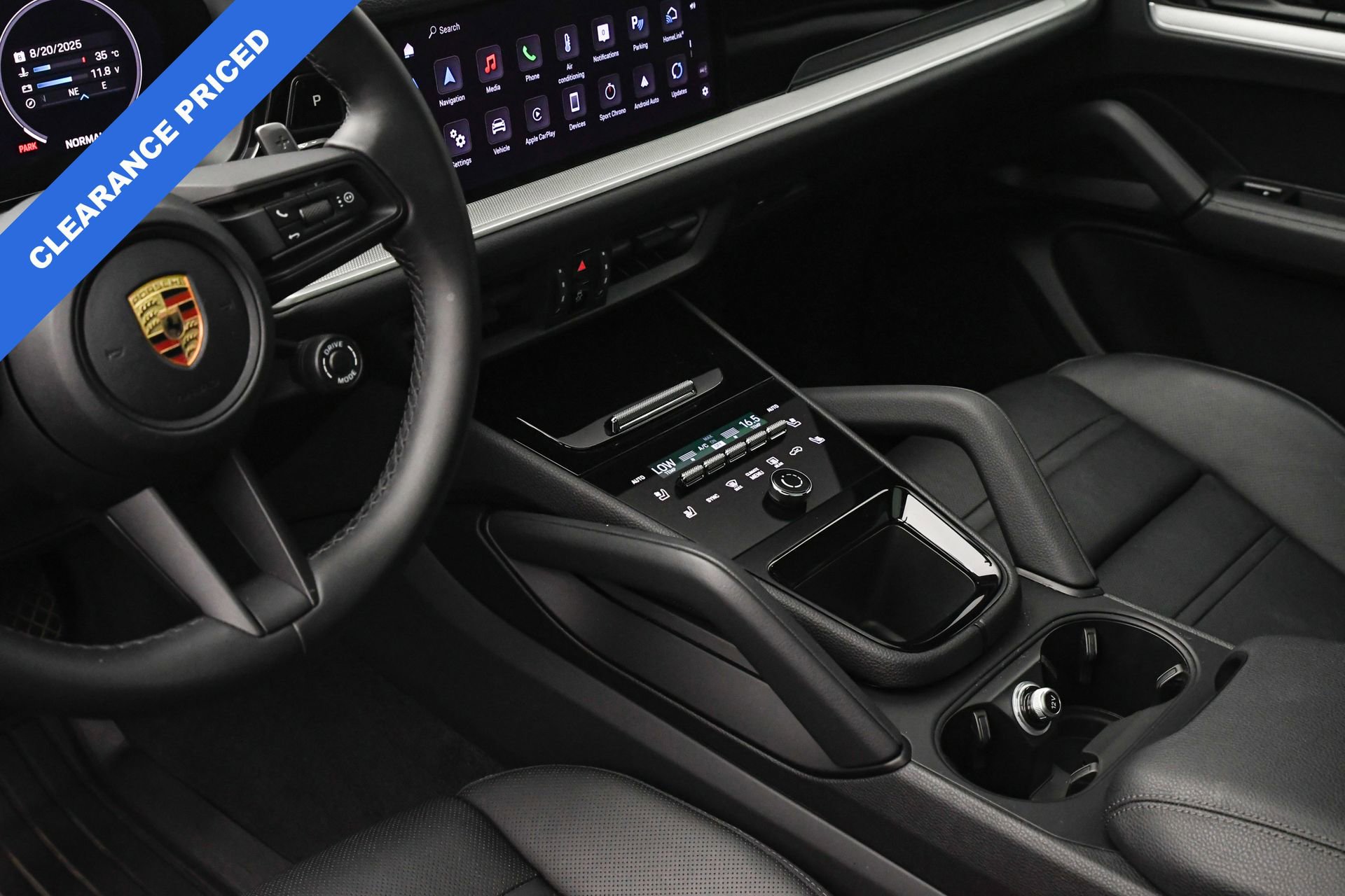 Used 2024 Porsche Cayenne Coupe image 37