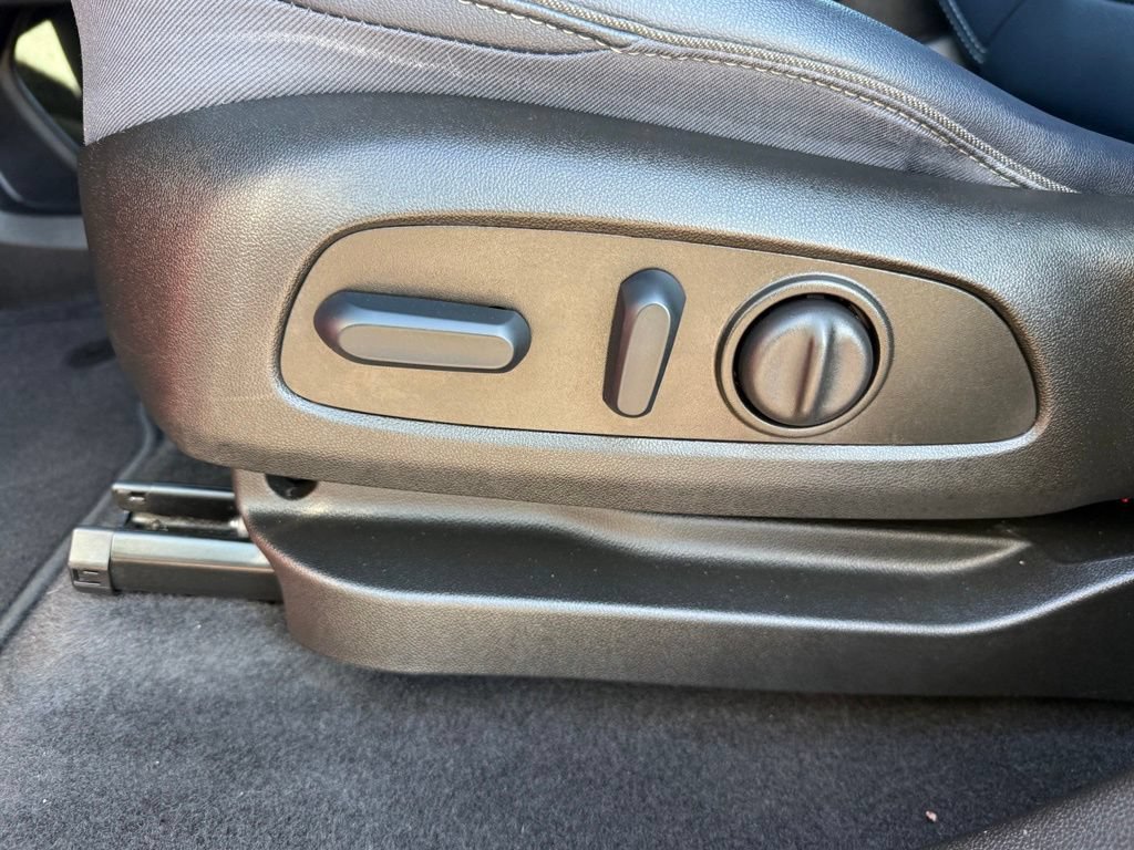 Used 2023 Chevrolet Bolt EUV Premier w/ Sun & Sound Package FWD image 29