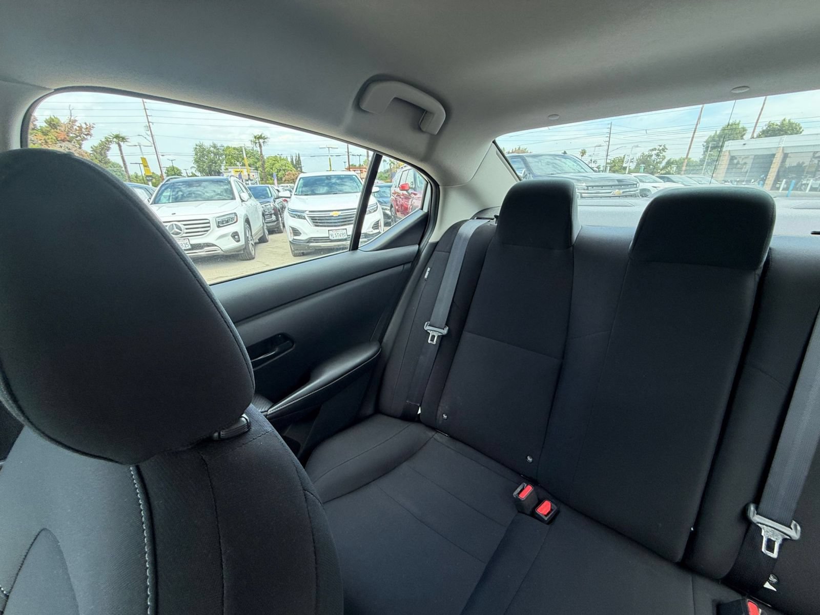 Used 2025 Nissan Sentra S FWD image 36