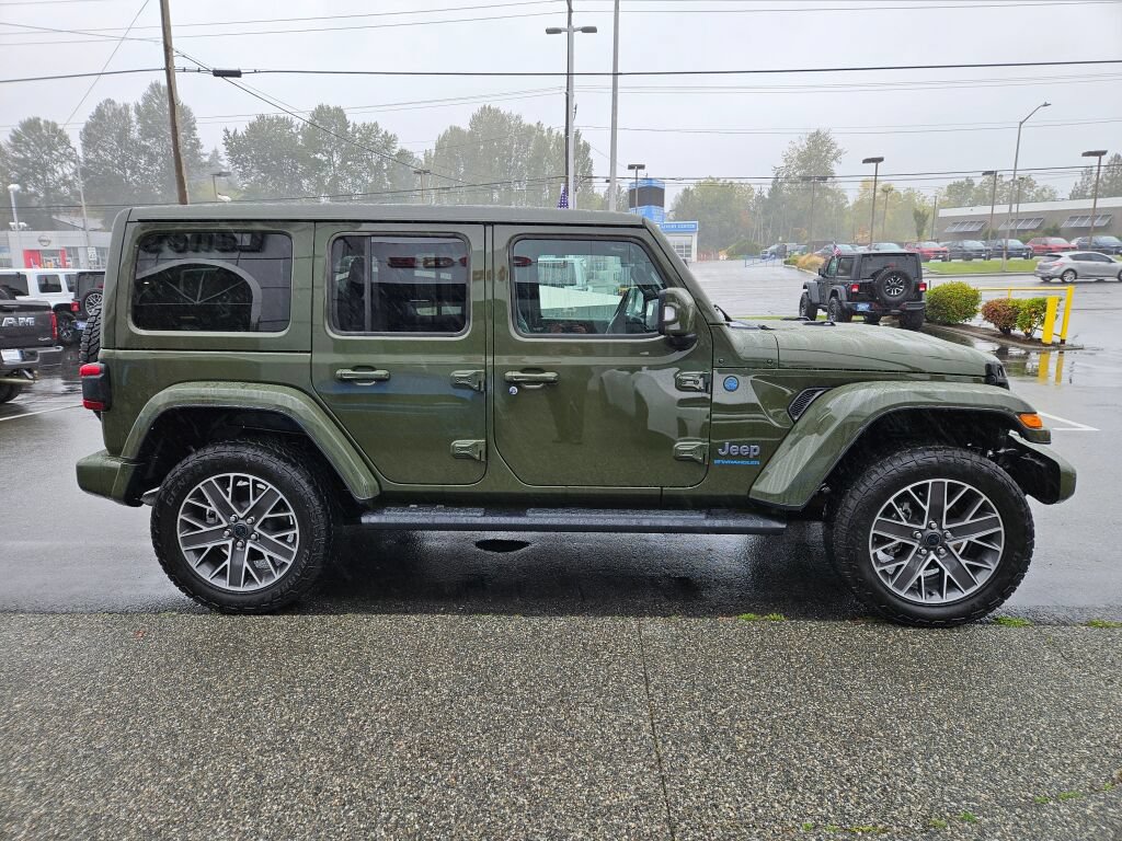 Used 2024 Jeep Wrangler High Altitude AWD/4WD image 6