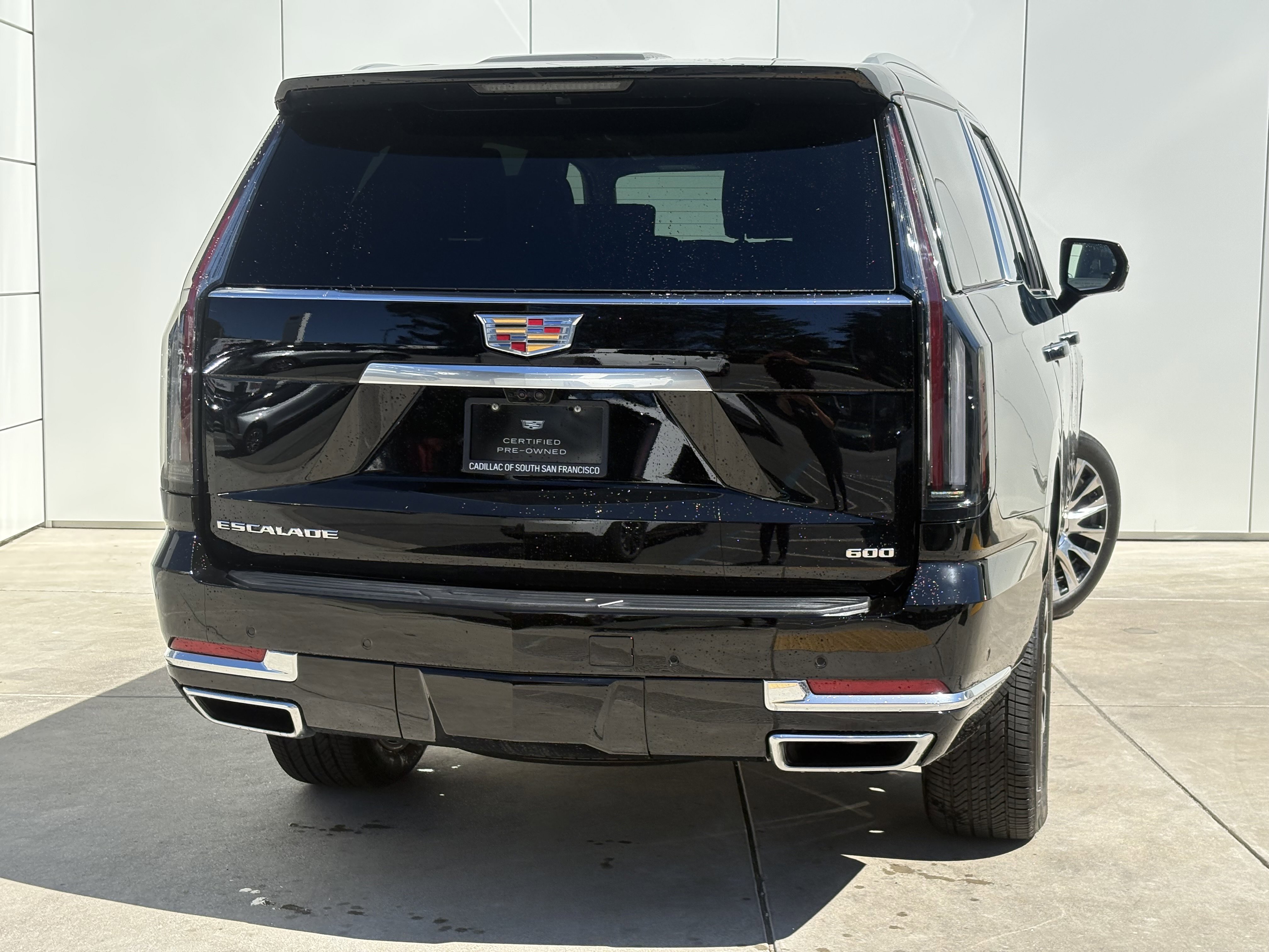 Certified 2025 Cadillac Escalade Premium Luxury Platinum image 6