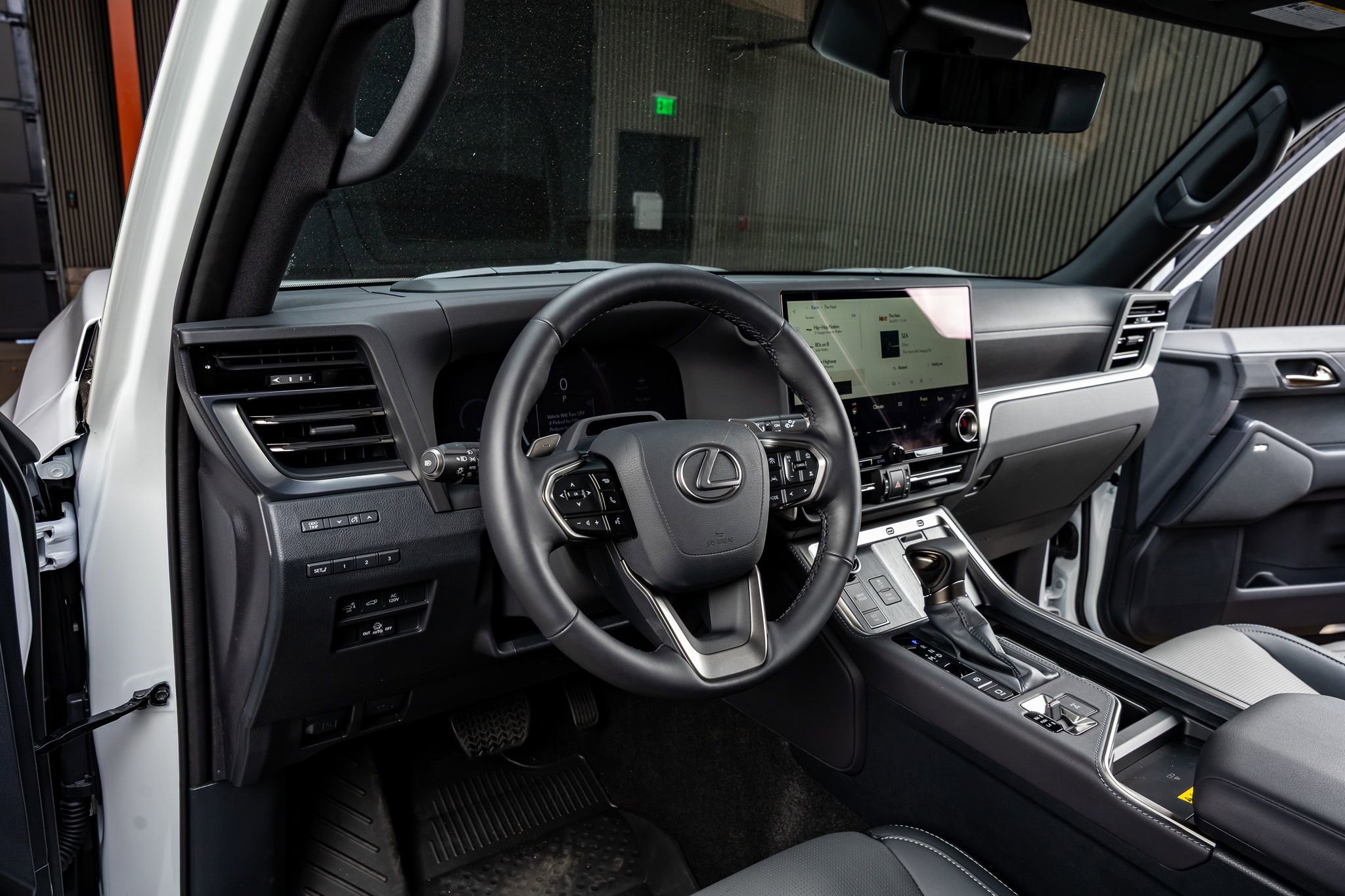 Used 2025 Lexus GX 550 550 Luxury+ image 17