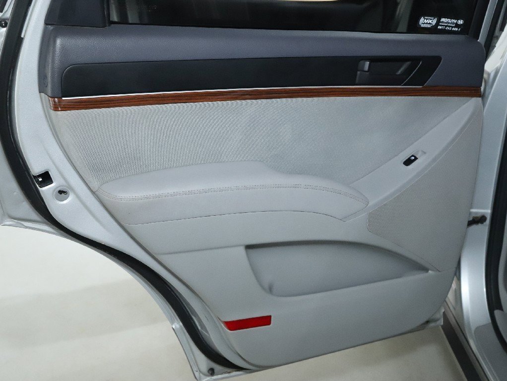 Used 2011 Hyundai Veracruz GLS image 23