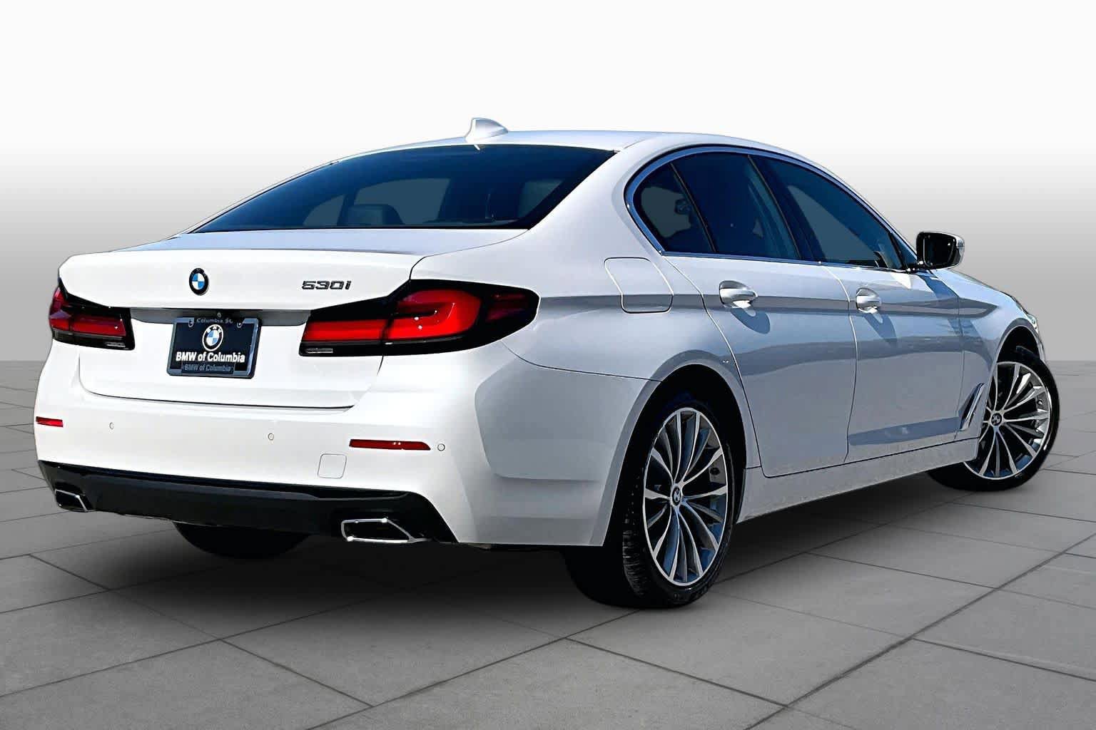 Used 2023 BMW 530i w/ Premium Package RWD image 12