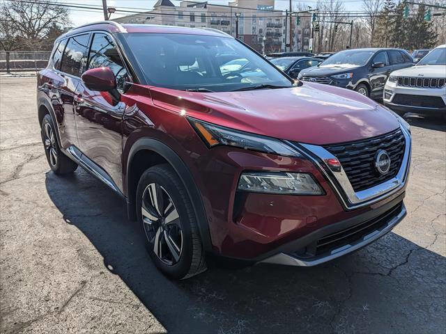 Used 2023 Nissan Rogue SL w/ SL Premium Package image 6