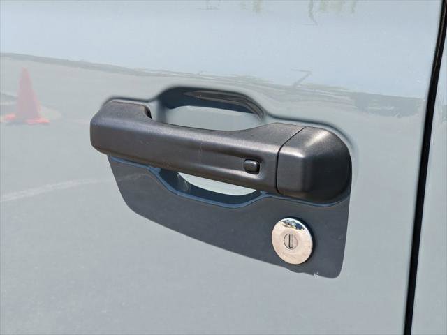 Certified 2025 Jeep Wrangler Unlimited Rubicon 4xe w/ Safety Group AWD/4WD image 28