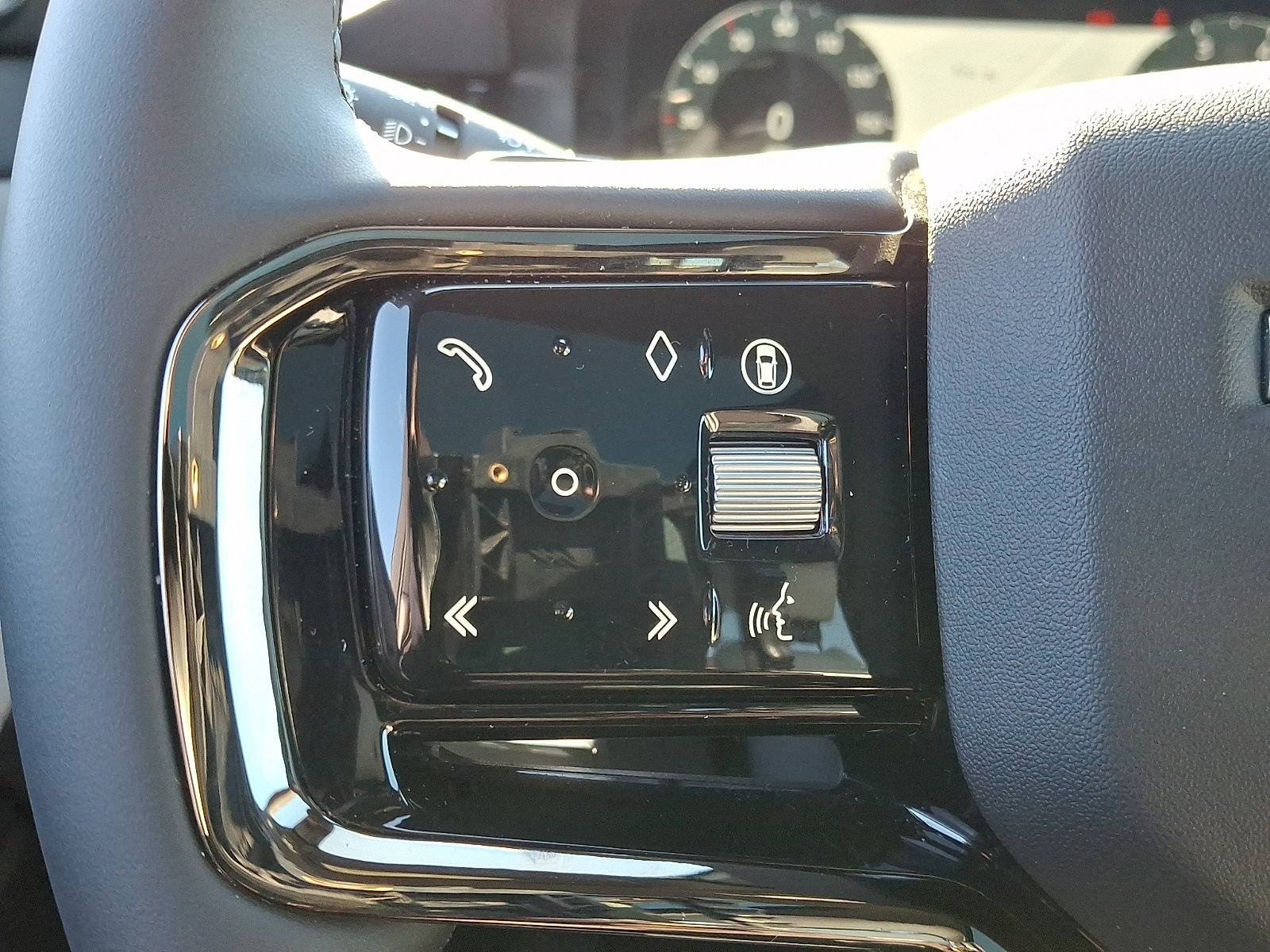 Used 2026 Land Rover Range Rover Evoque S image 22