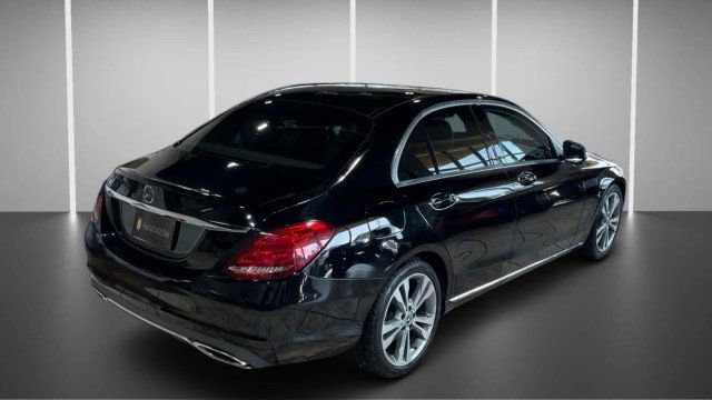 Used 2018 Mercedes-Benz C 300 Sedan image 5