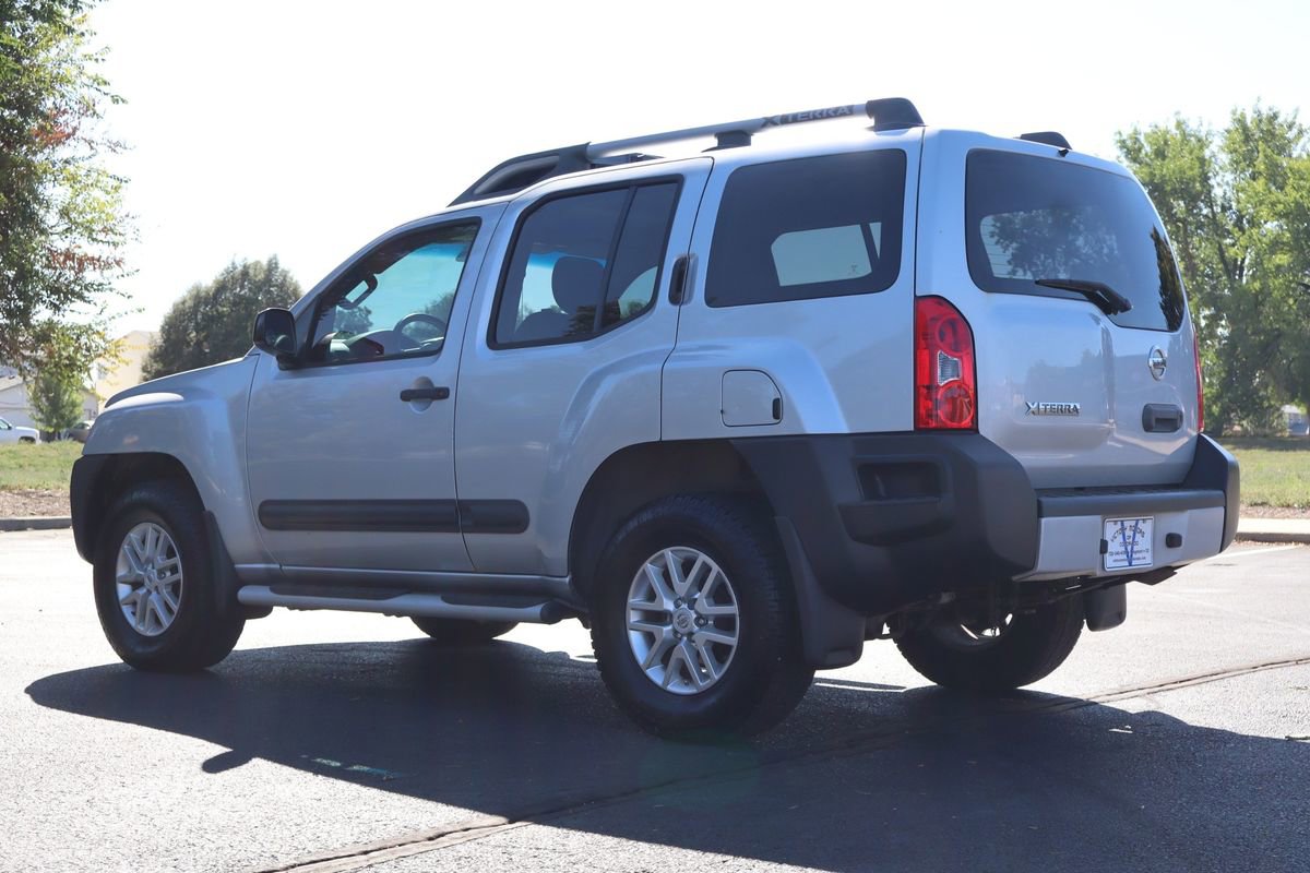Used 2015 Nissan Xterra S image 7