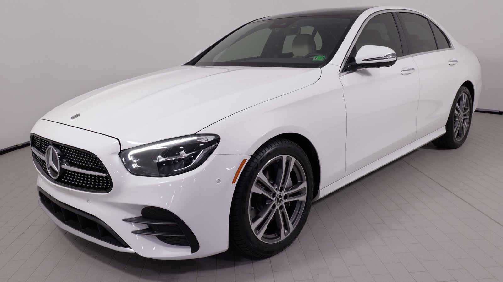 Used 2021 Mercedes-Benz E 350 Sedan image 5