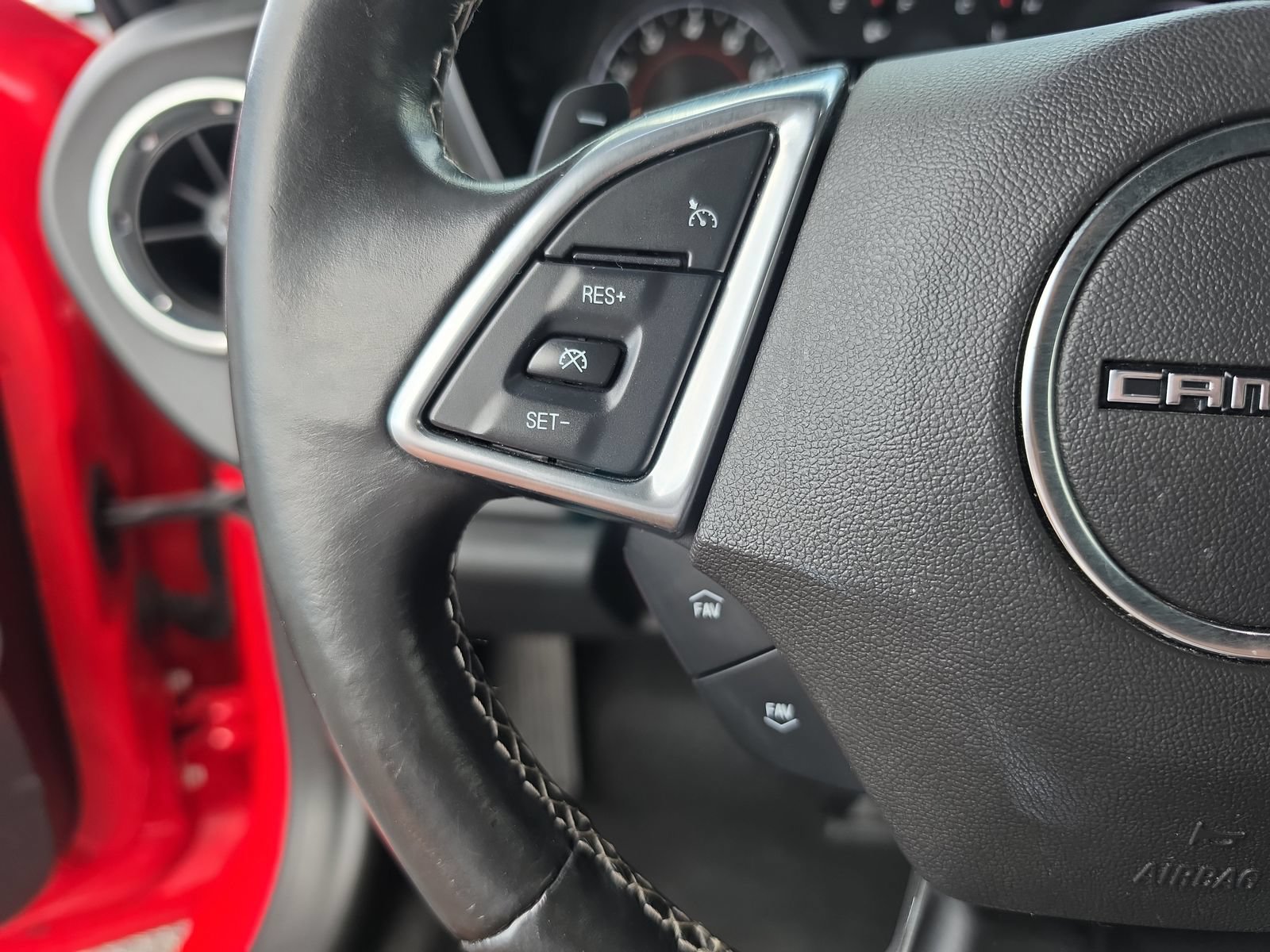 Used 2017 Chevrolet Camaro LT RWD image 18