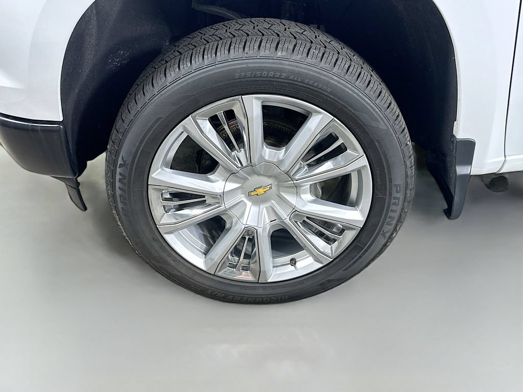 Used 2022 Chevrolet Silverado 1500 W/T w/ WT Value Package AWD/4WD image 8