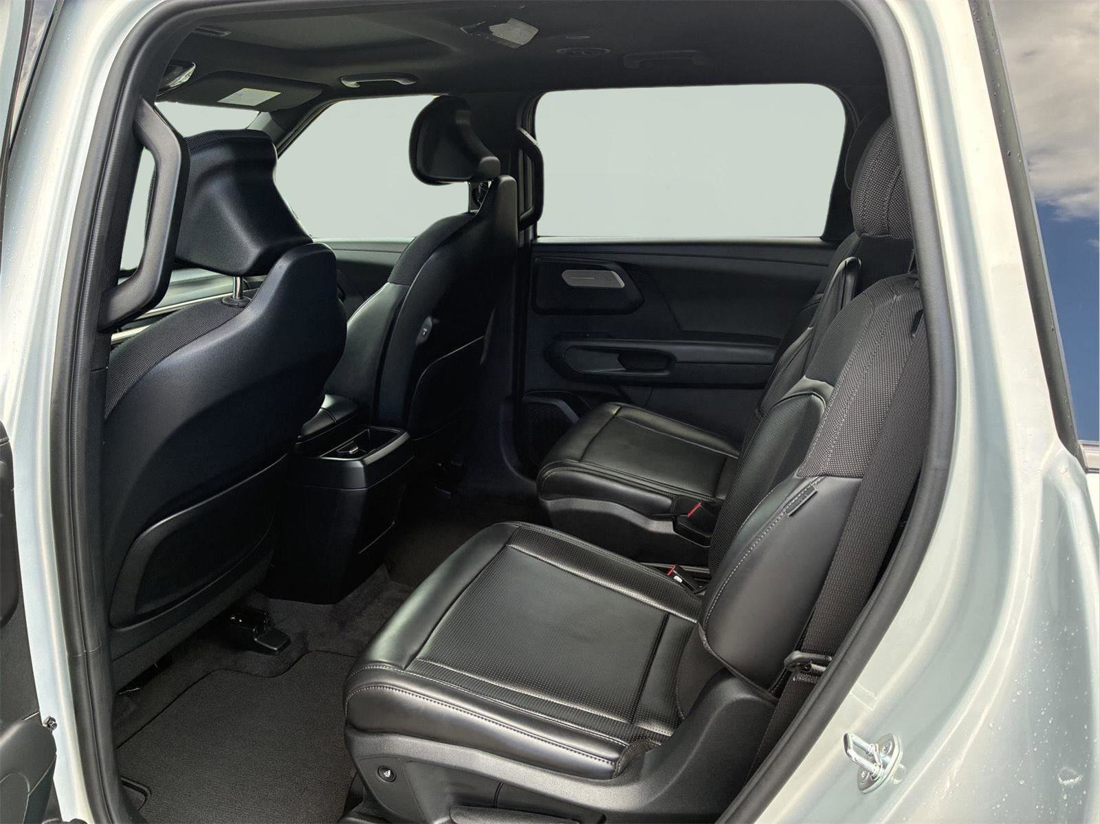 Used 2027 Kia Telluride S AWD/4WD image 17