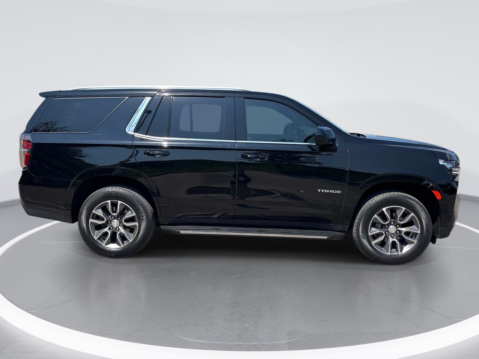 Used 2023 Chevrolet Tahoe LS w/ Driver Alert Package AWD/4WD image 9