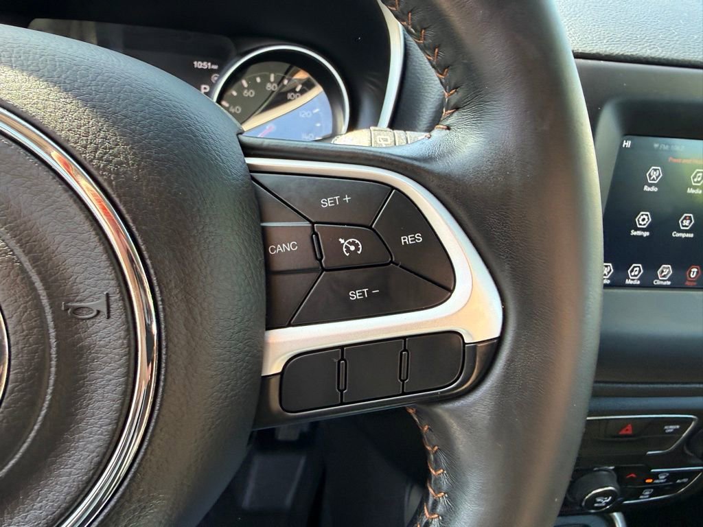 Used 2018 Jeep Compass Latitude w/ Popular Equipment Group FWD image 29